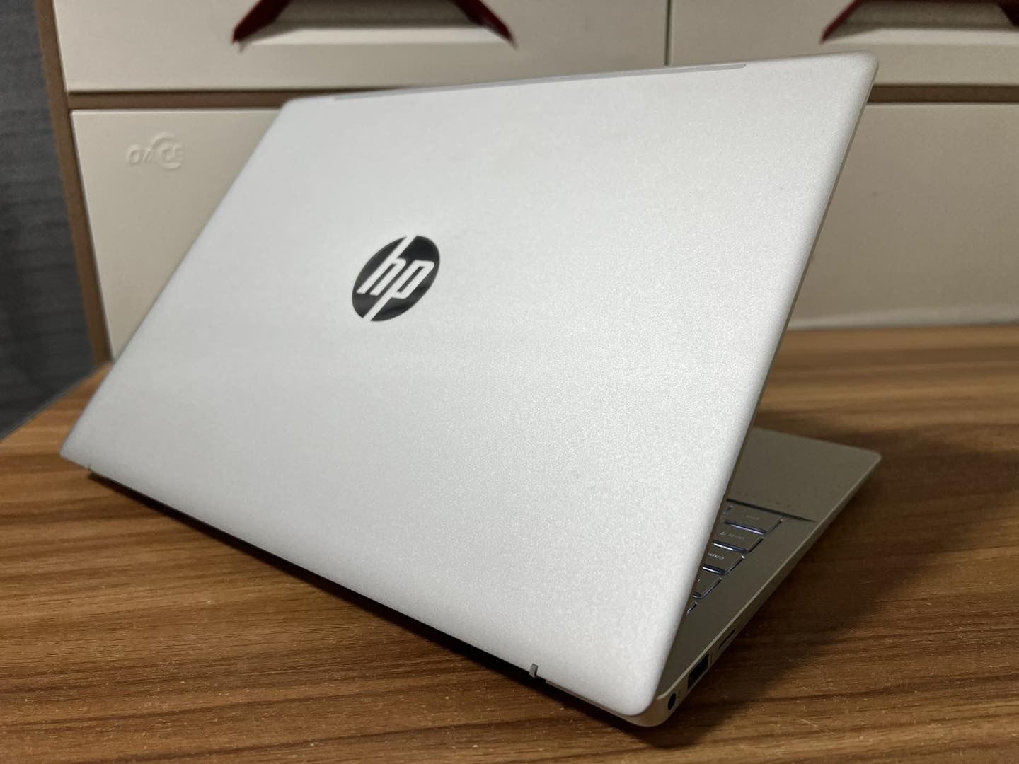 HP Pavilion Plus 14" OLED - Connectique